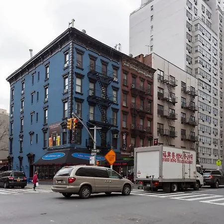 Cozy 1bed/1bath Close To Central Park Apartment *