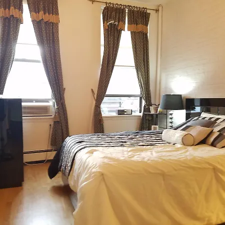 Posh Spacious 1 Bedroom In Prime Soho