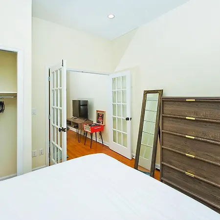 Apartment Novo151 2d New York