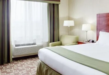 Hotel Country & By Radisson, Staten Island 3*