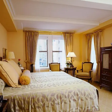 Hotel Plaza Athenee