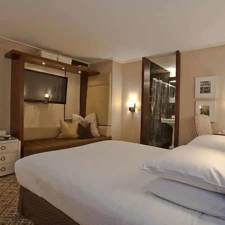 Hotel Club 4*