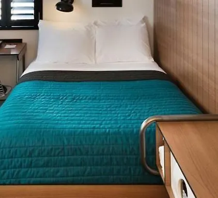 Hotel Pod 51