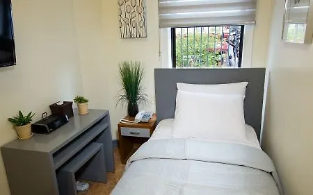 Midtown West Hotel 3*