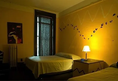 Hotel Carlton Arms New York