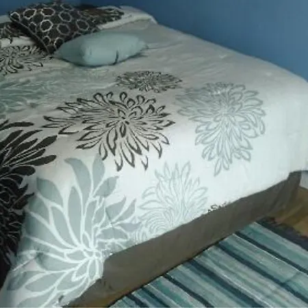 Oyo Bed And Breakfast Bed & Breakfast