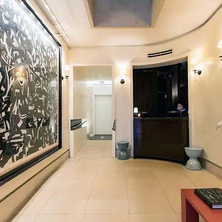 Club Hotel 4*