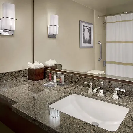 Laguardia Airport Marriott Hotel