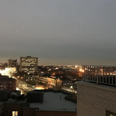 Beautiful Private Short Ride To Midtown Apartment New York