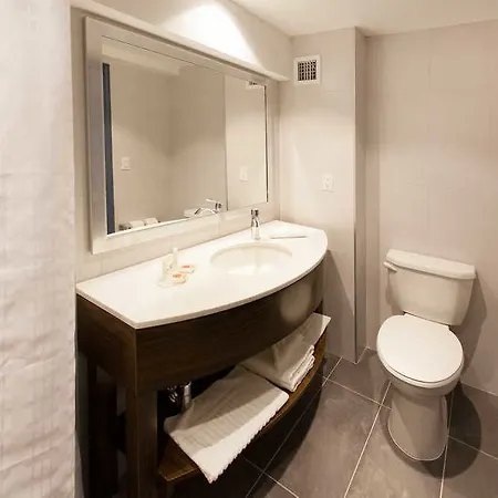 Comfort & - Kew Gardens Near La Guardia Airport Hotel 3*