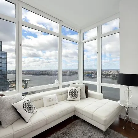 Hell's Kitchen Area, Luxury One Bedroom Apt *