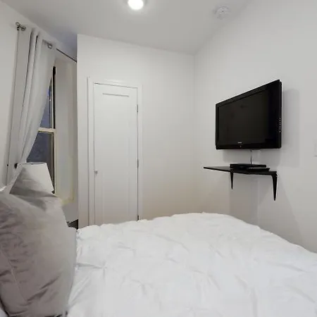 Apartment Midtown East Two Bedroom