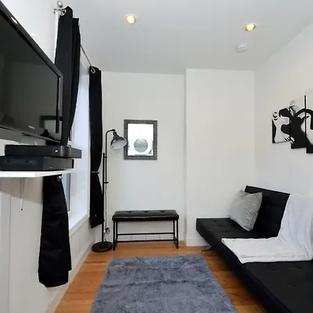 Apartment Midtown East Two Bedroom *