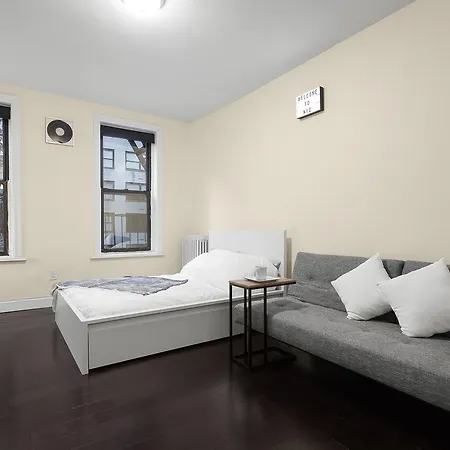 Heart Of Midtown Apartment