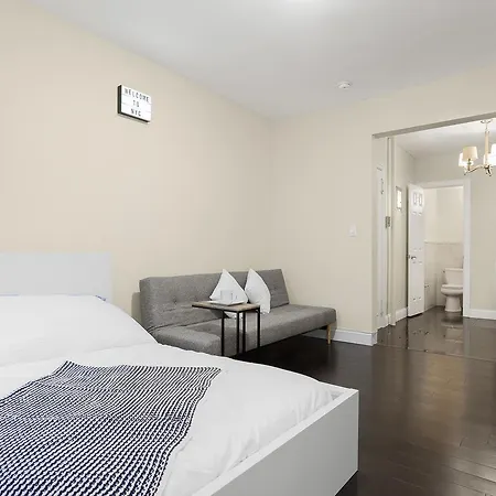 Heart Of Midtown Apartment