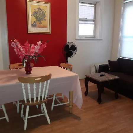 Brooklyn Tourists Haven Apartment New York