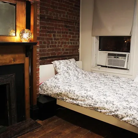 Big 3 Bedroom In Prime Chelsea Location *