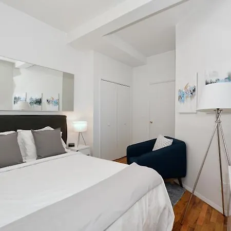 Apartment Hell's Kitchen Two Bedroom Apt *