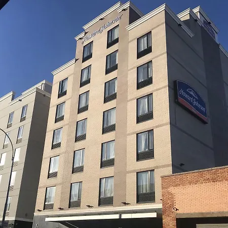 Hotel Howard Johnson By Wyndham Jamaica Ny Near Airtrain Jfk