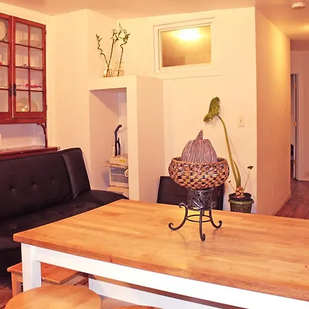 Big 3 Bedroom In Prime Chelsea Location Apartment New York
