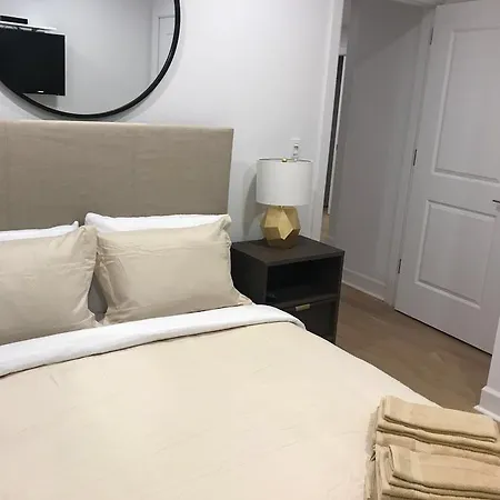 Modern Prewar Midtown 2 Bedroom Apartment New York