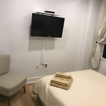 Modern Prewar Midtown 2 Bedroom New York