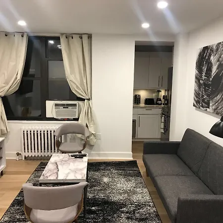 Modern Prewar Midtown 2 Bedroom Apartment New York