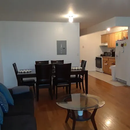 Roomy Comfy In Brooklyn * New York
