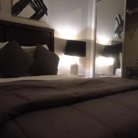Swanky Comfy In Brooklyn Apartment