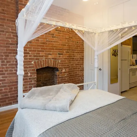 Cosy 1 Bed Midtown West Near Hell's Kitchen & Macy's Apartment New York
