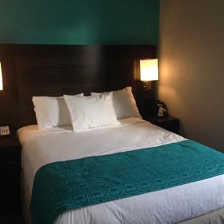 Rockaway 3*