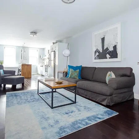 Apartment Midtown 4 Bedroom 1