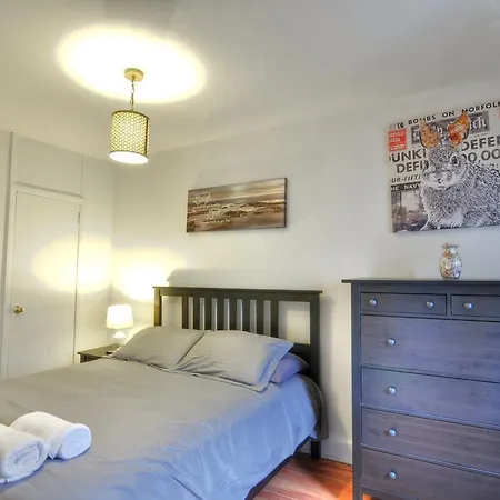 Chelsea Art Hostel