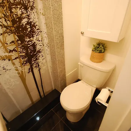 Broadway Apartment
