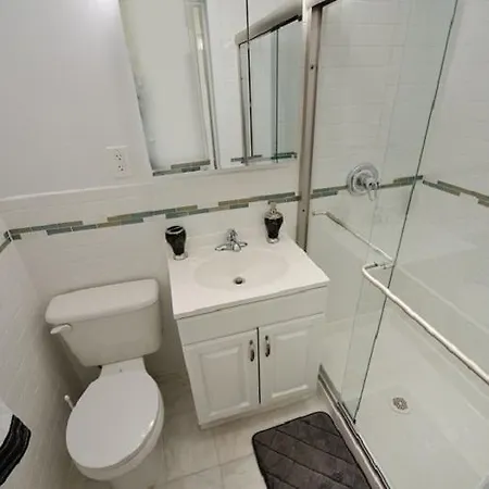 Places4stay Midtown East Luxury Duplex *