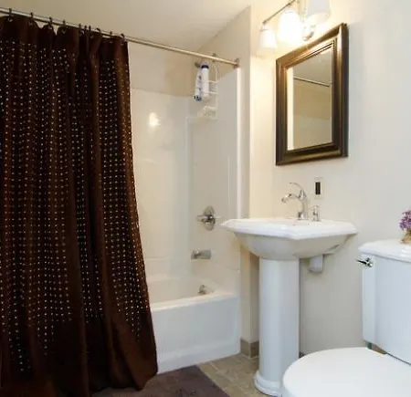Huge Harlem Townhouse *
