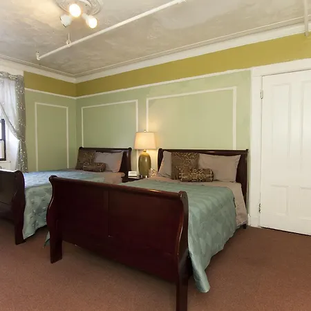 Saint Nicholas Bed & Breakfast 3*