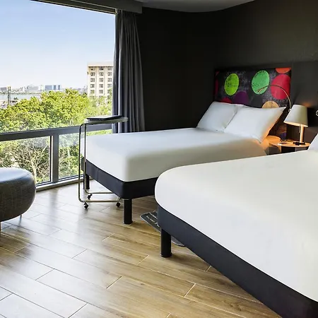 Ibis Styles Laguardia Airport 2*
