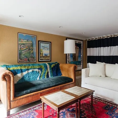 Baltic Street Townhouse *