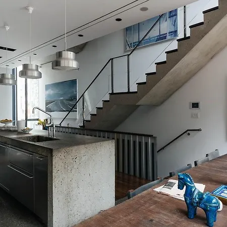 Greenwich Street Townhouse Apartment