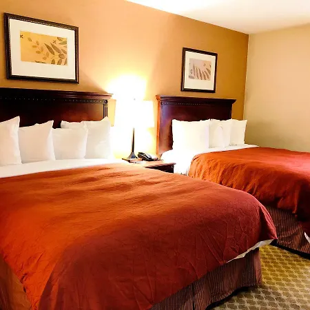 Hotel Queens County And
