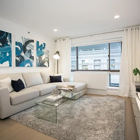 Ultra Luxurious Large One Bedroom Appartment, Midtown New York
