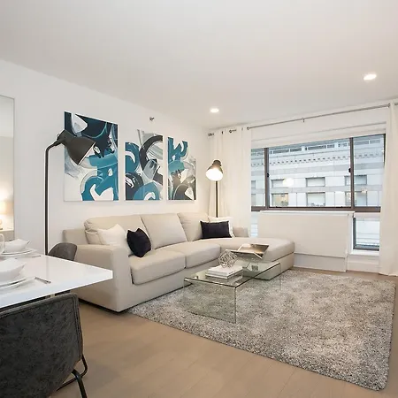 Apartment Ultra Luxurious Large One Bedroom Appartment, Midtown *