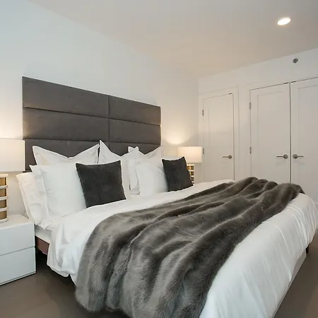 Ultra Luxurious Large One Bedroom Appartment, Midtown Apartment New York