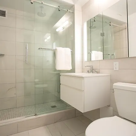 Ultra Design And Luxurious - Doorman And Gym Apartment