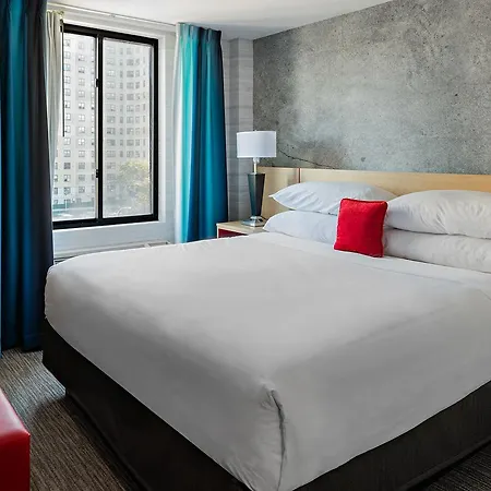 Red Lion And Brooklyn Hotel
