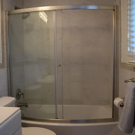 Hamilton Beach Vacation House New York