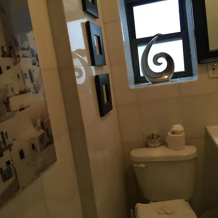 Studio At Chelsea Apartment *