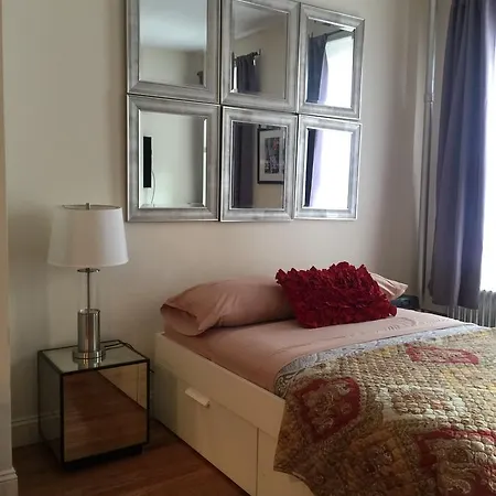 Studio At Chelsea Apartment New York