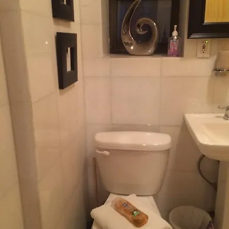Studio At Chelsea Apartment *